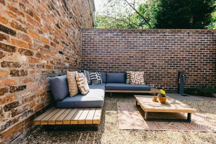 Host Stay Bracken Cottage