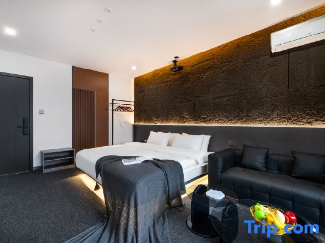 Standard Double room with courtyard view
