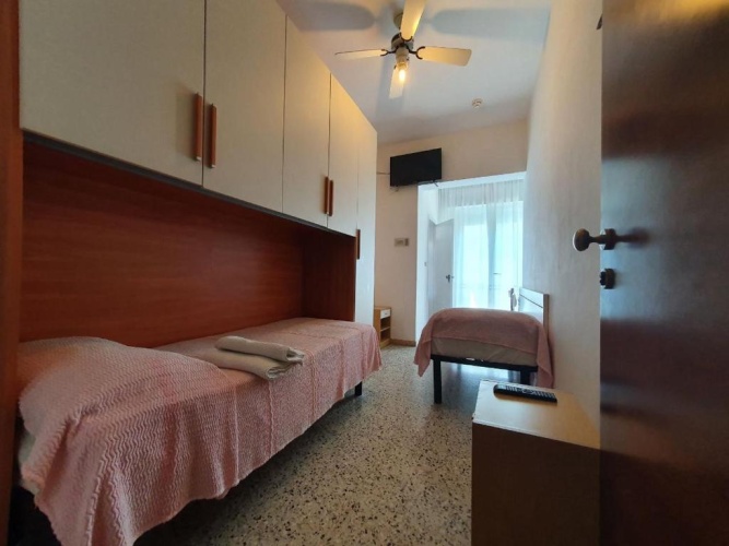 Economy Twin room