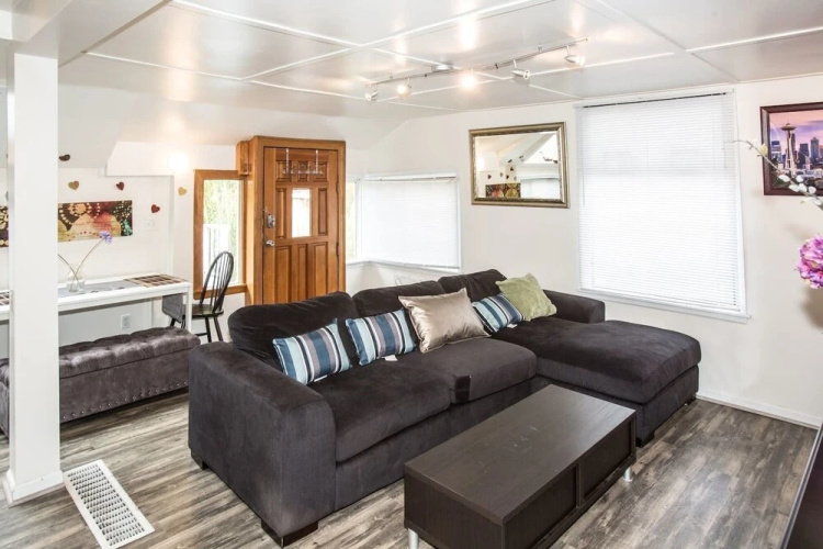 Green Lake Escape Seattle 4 bd 2 ba Sleeps 12!