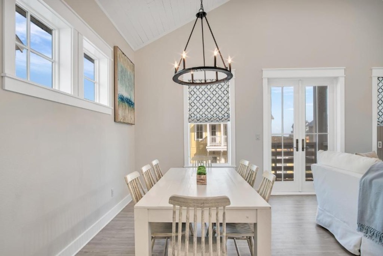 4 Bedrooms Cottage