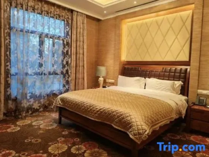 Quadruple Suite