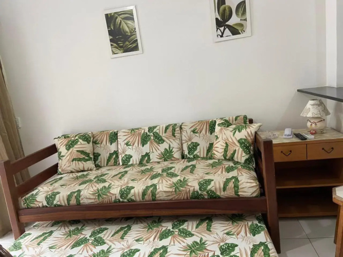 Flat no Farol da Barra 129
