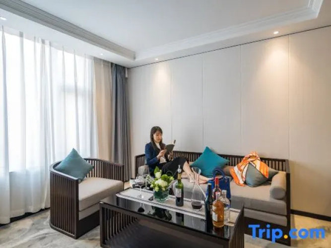 Voyage International Hotel