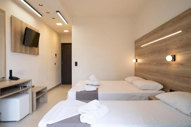 Dafni Plus Hotel