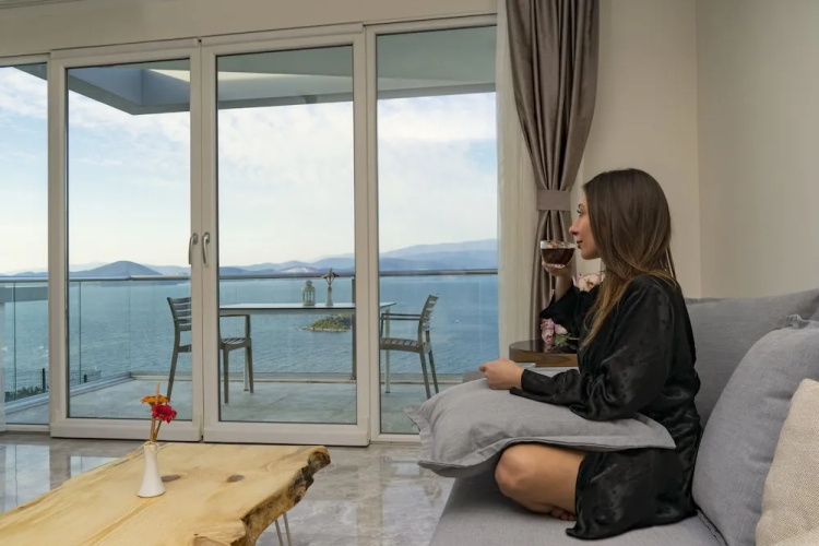Adabuku Villas