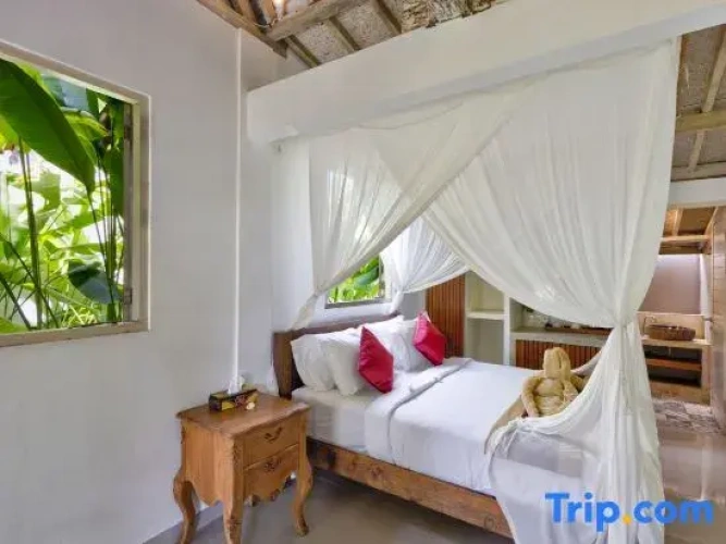 Deluxe room with partial sea view