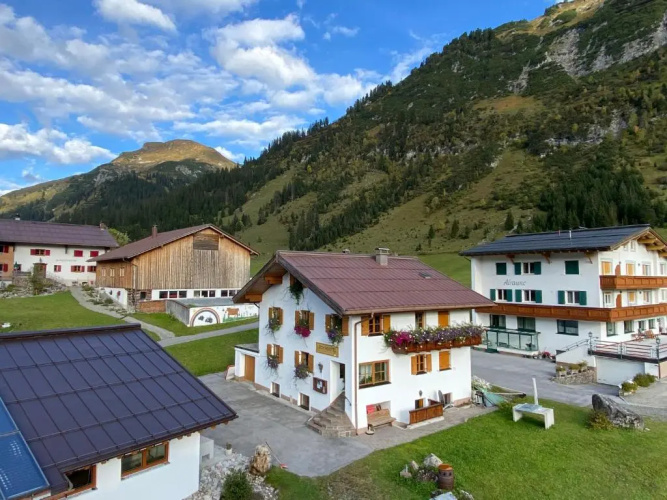 Lech Hostel