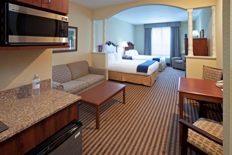Quadruple Suite