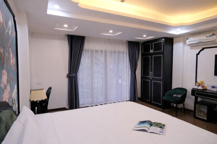 Deluxe Double room with balcony and with garden view