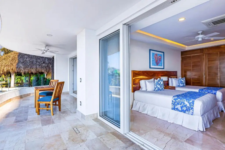 Blue Horizon 201