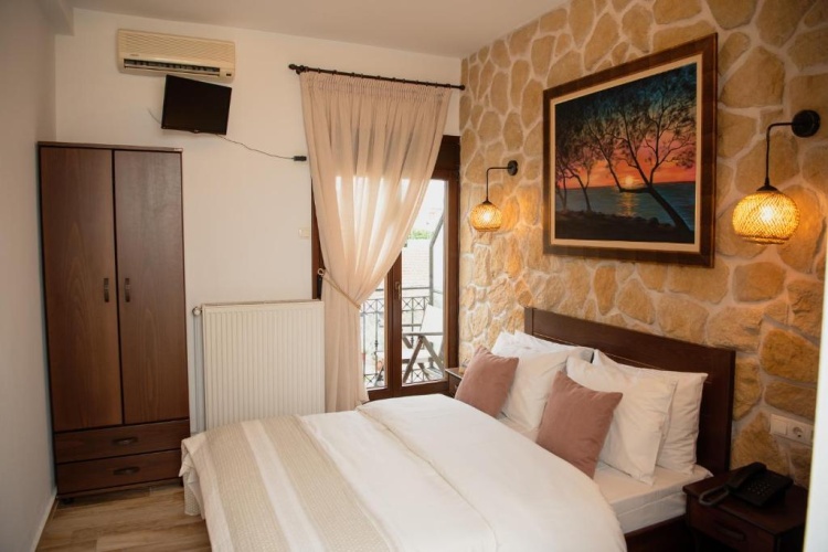 Standard Double room with balcony and with view
