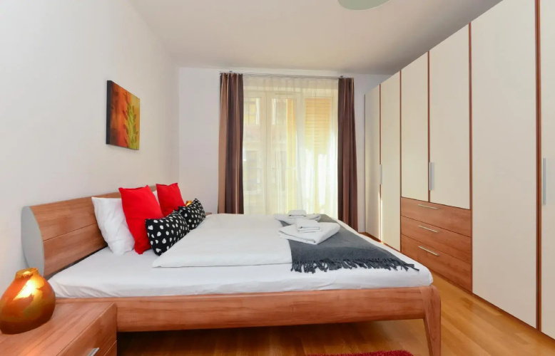 Diamond Apartments
