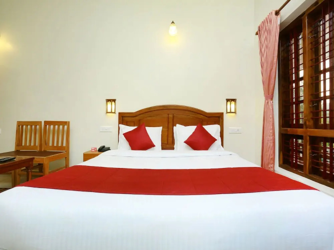 OYO 12937 Hotel Periyar Canopy