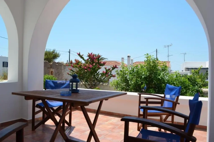 1 Bedroom Apartment with garden view