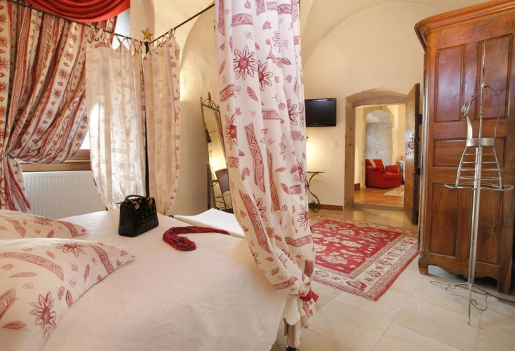 Chateau Chapeau Cornu