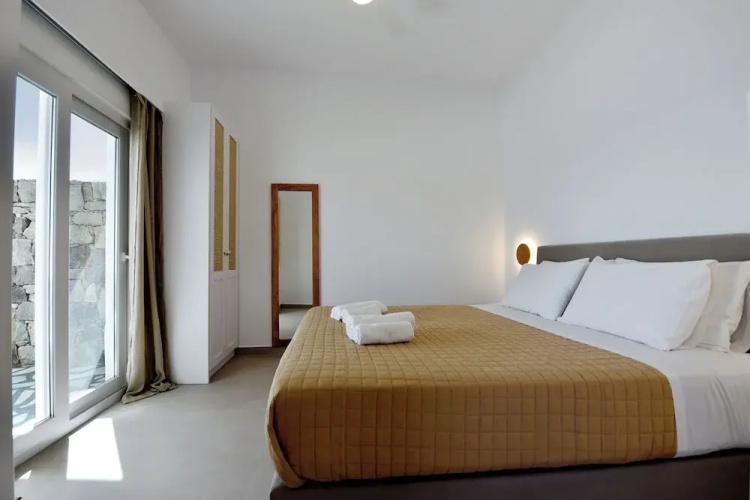 Giourgas Studios & Apartments