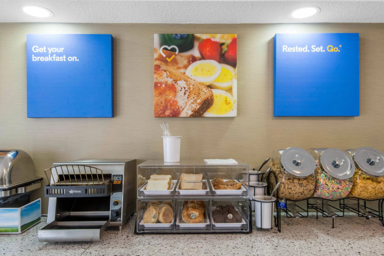 Comfort Inn Airport North Bay photo 13