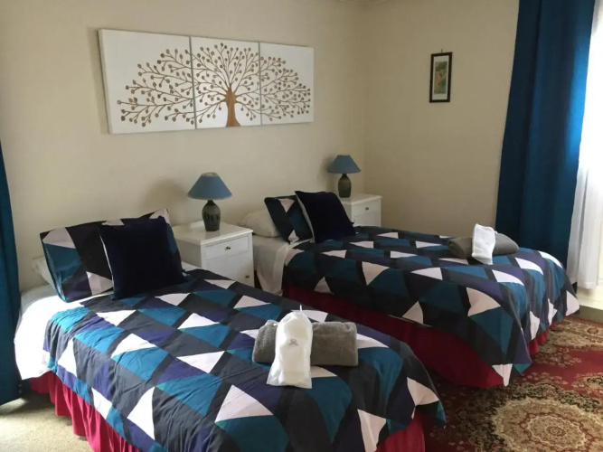Oaktree Guest House