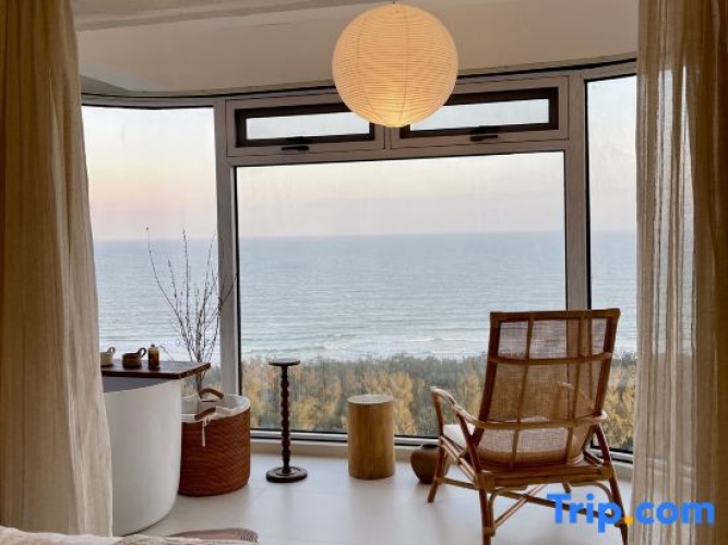2 Bedrooms Suite with sea view