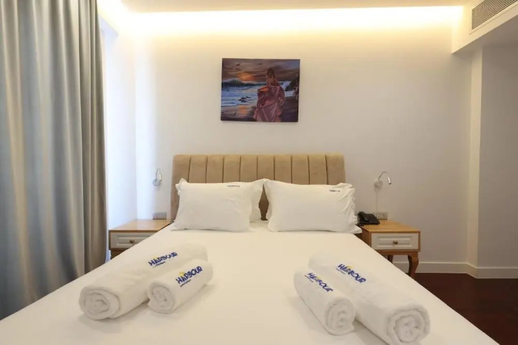 Harbour Hotel