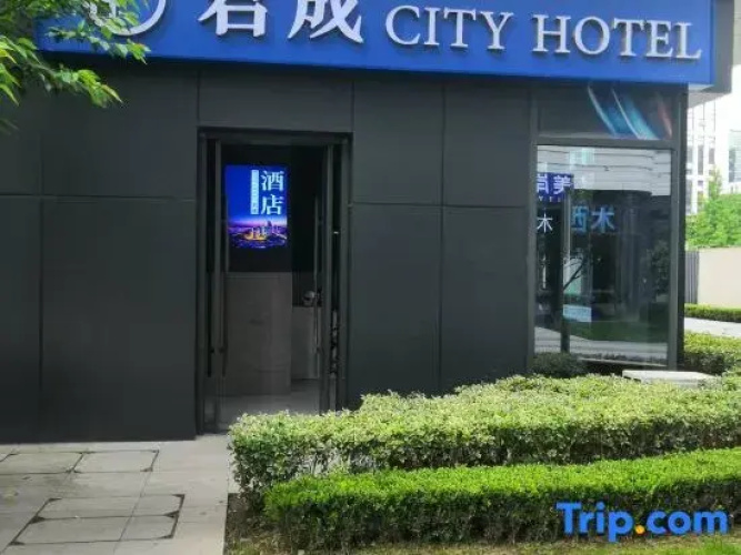 JunCeng City Hotel