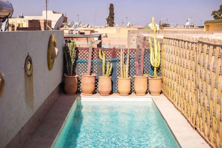 Riad La Sarrazine