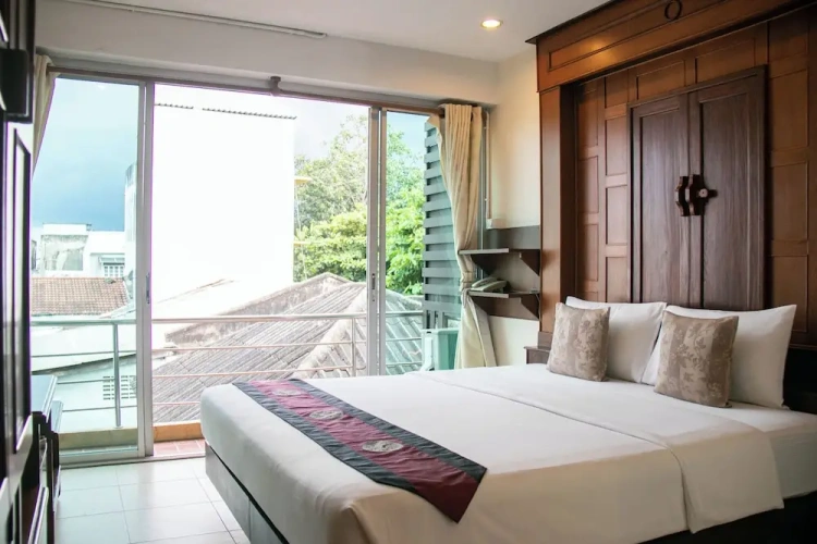 Standard room with balcony