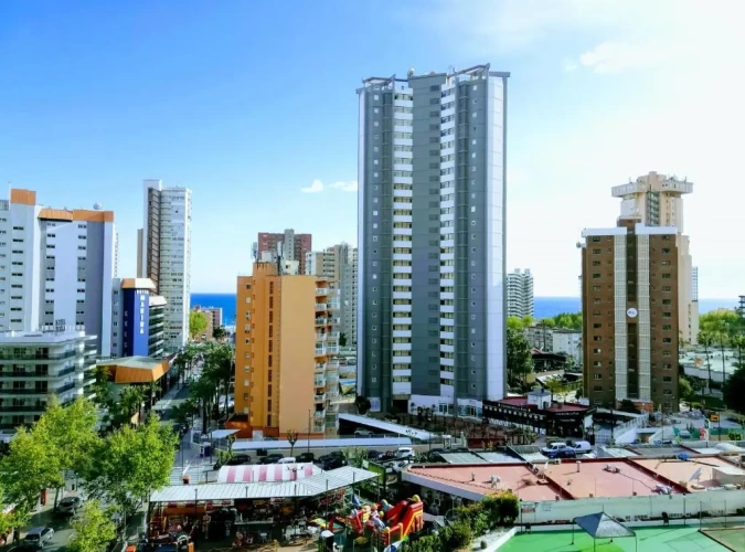 2 Bedrooms Apartment