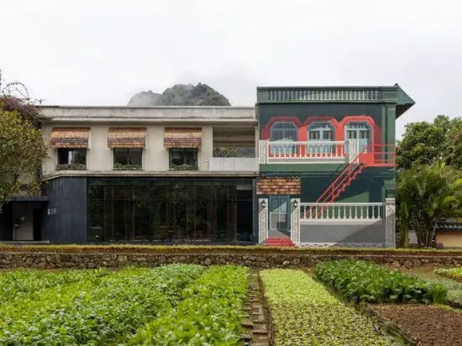 Mingshi Nali Hotel