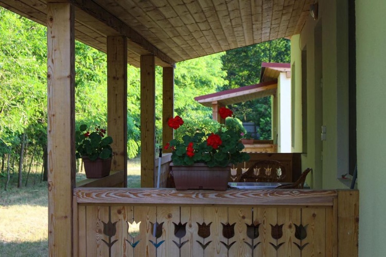 2 Bedrooms Bungalow