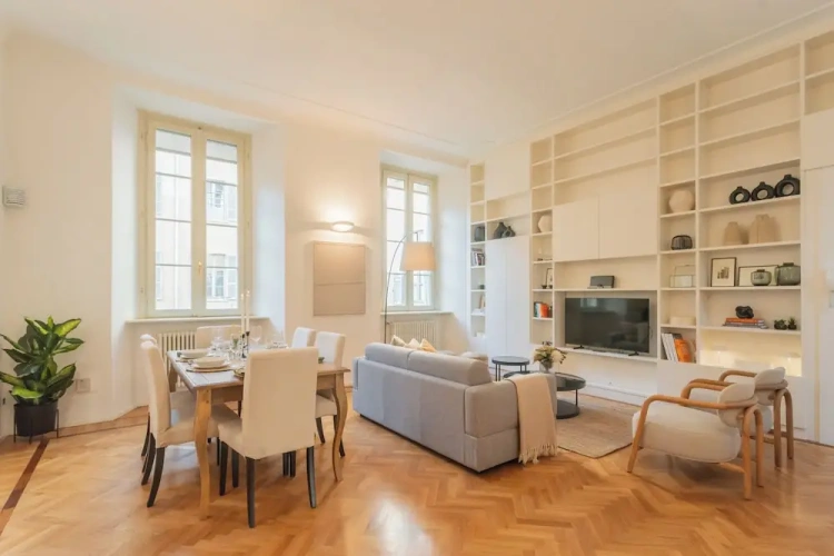 2 Bedrooms Apartment