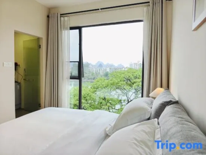 Superior Double Suite with river view