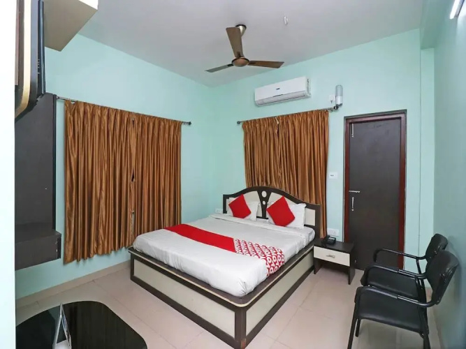 Live Hotel
