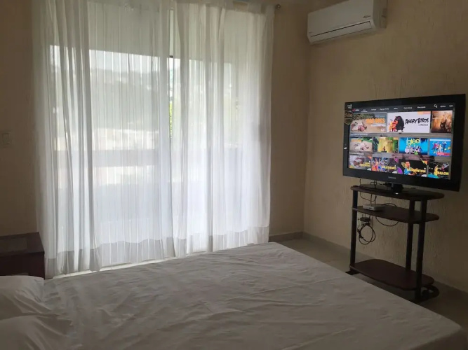 Adamaris Condo Condesa