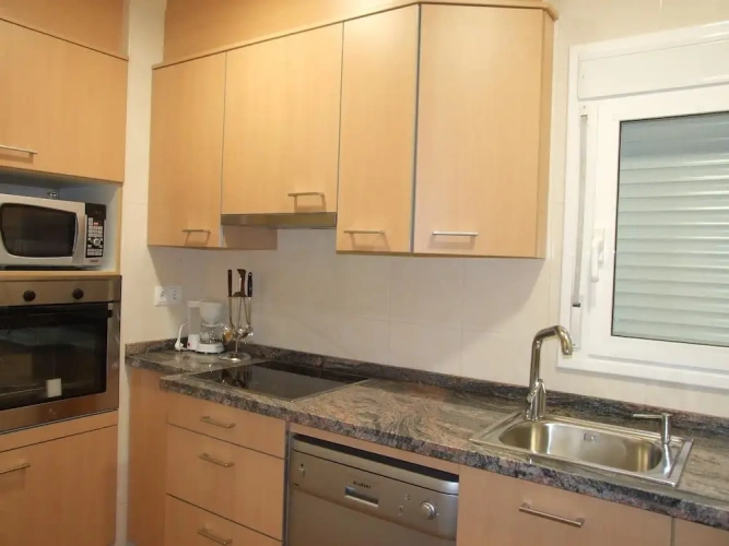 3 Bedrooms Apartment