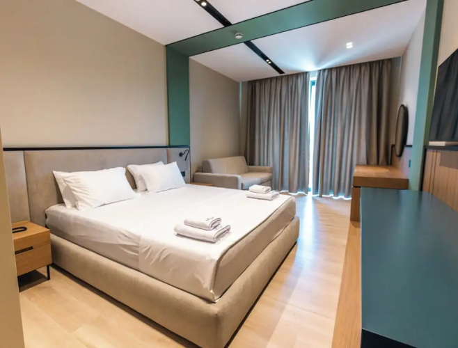 Green Light Hotel