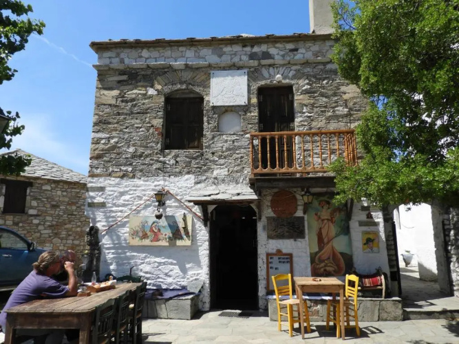 Mountain House Kastro