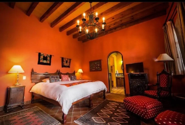 Deluxe Suite