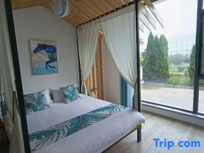 Standard Double room with garden view