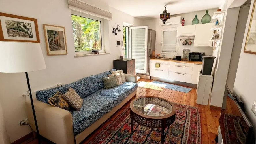 Cosy 1-bed Studio Apartment in Roma