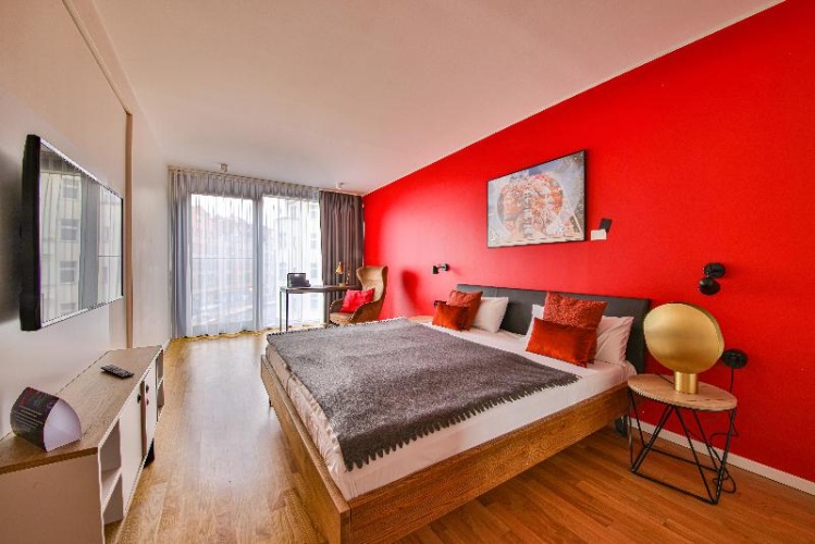 Deluxe Apartment