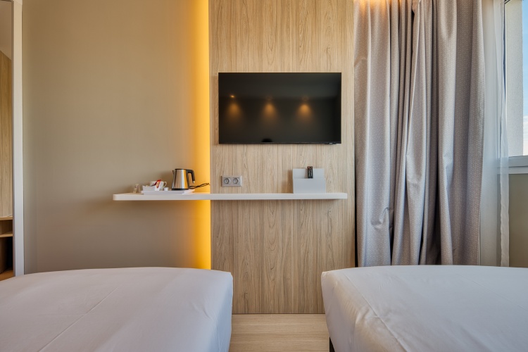 Holiday Inn Express Madrid Airport photo 7