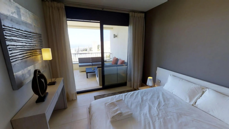8671 - Luxurious Apartment With Spa Area