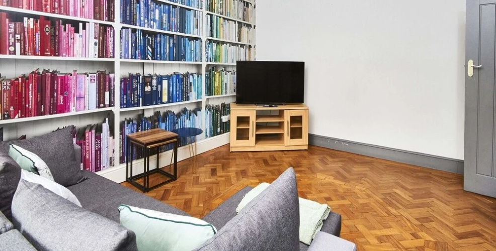 ✰OnPoint -Large House Near Centre with Bar✰