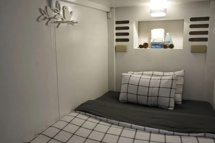 Thong Nho Oi Hostel