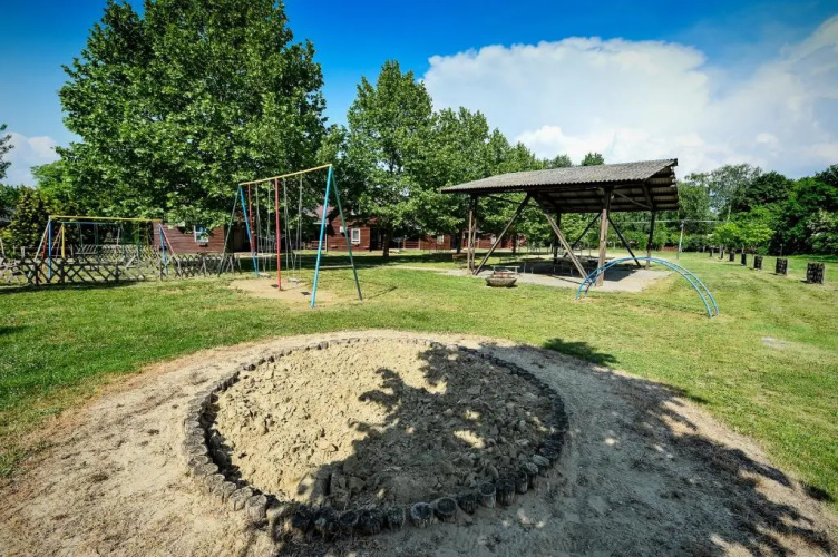 Oliver Inn Camping