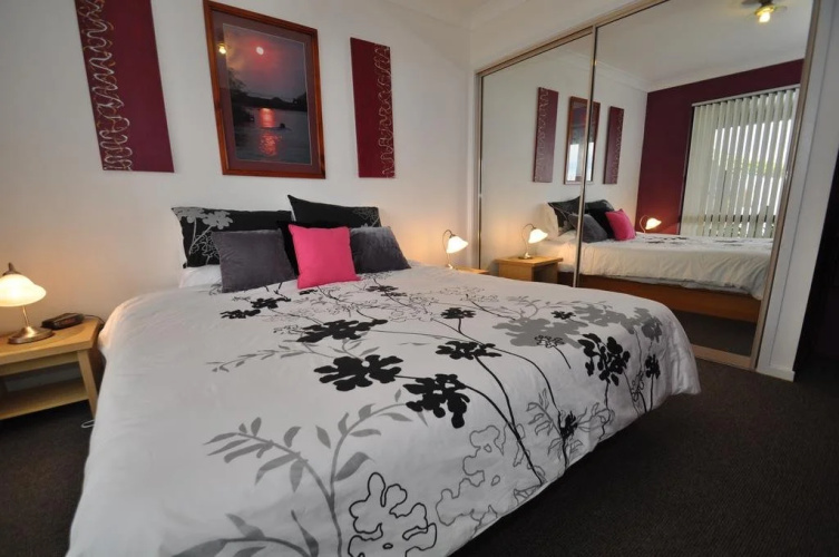 Beachfront Apartments Narooma