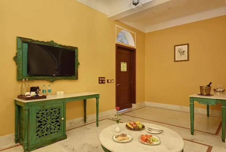 Suite with balcony