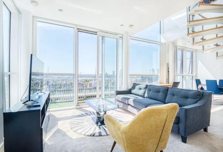 Jibbs Corner Penthouse Apartment